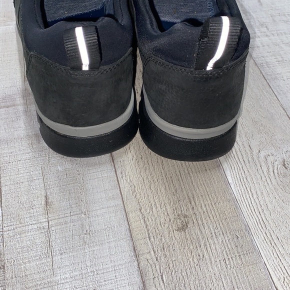 Johnston & Murphy black sheepskin loafers size 8 1/2 main image 7
